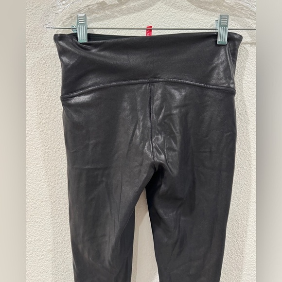 Spanx Faux Leather Black Leggings Size Medium - Picture 7 of 16